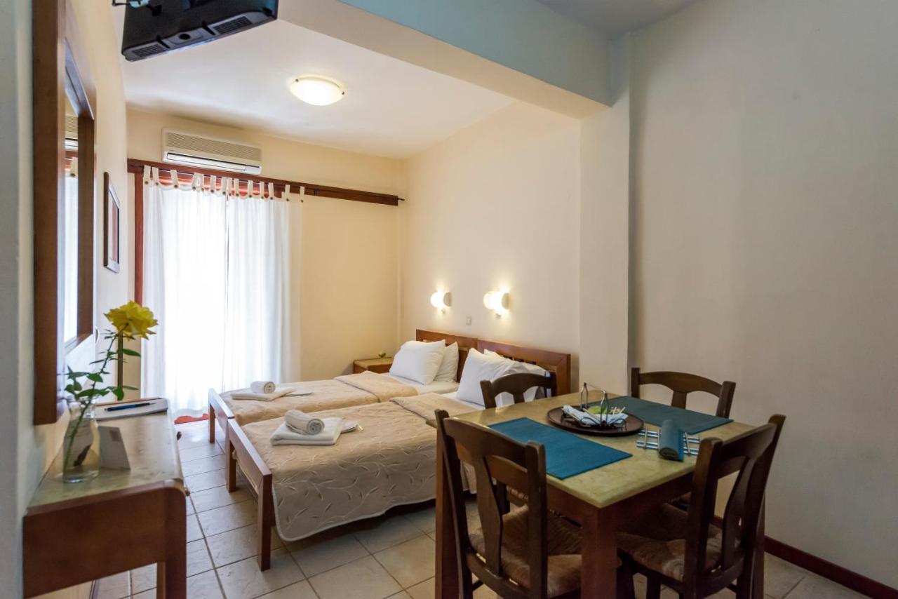 Akroyali Hotel & Villas Messinia Экстерьер фото