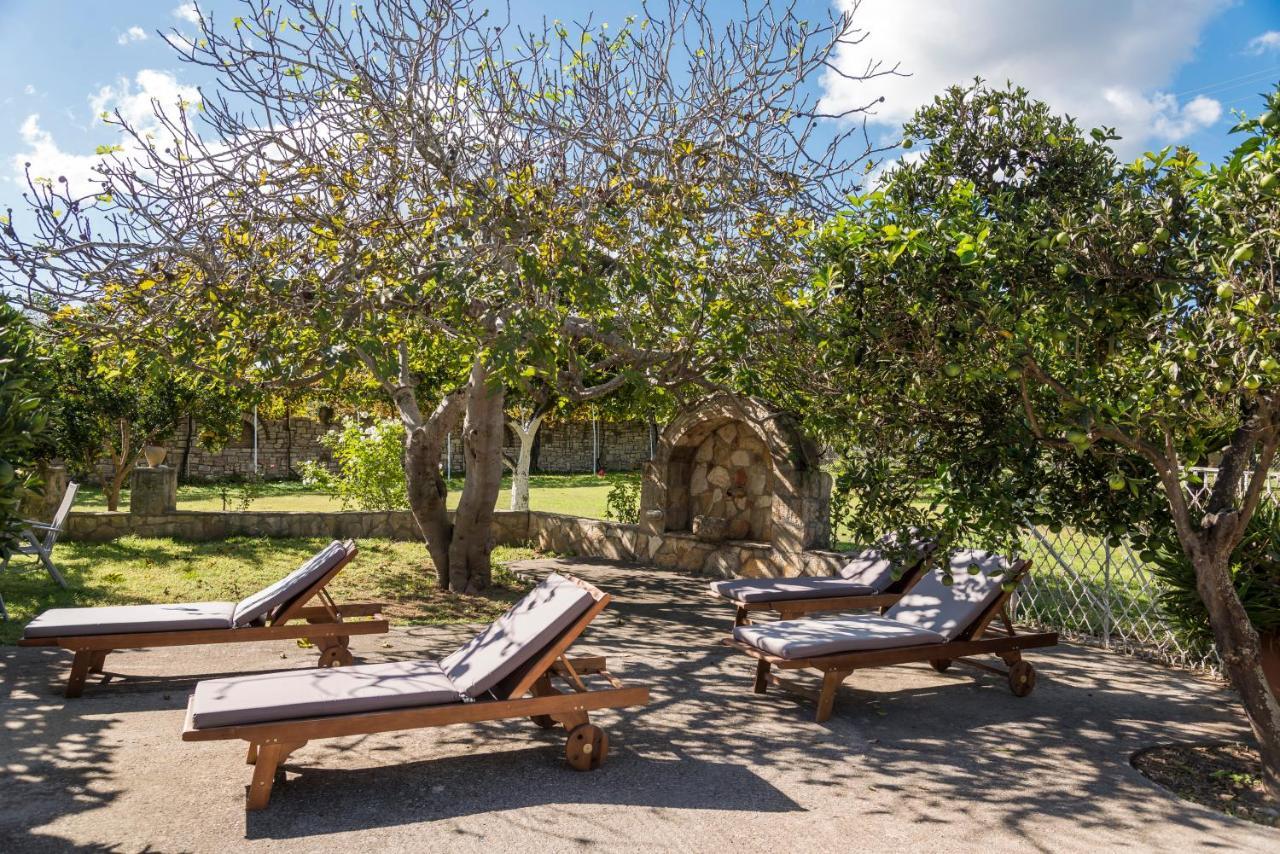Akroyali Hotel & Villas Messinia Экстерьер фото
