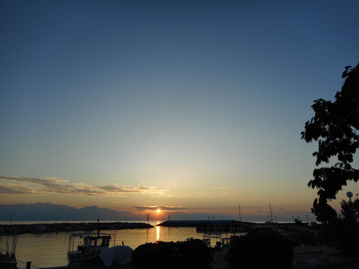Akroyali Hotel & Villas Messinia Экстерьер фото