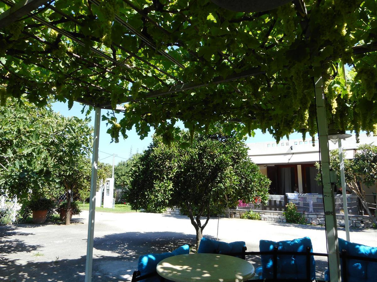 Akroyali Hotel & Villas Messinia Экстерьер фото