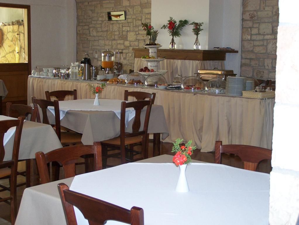 Akroyali Hotel & Villas Messinia Экстерьер фото
